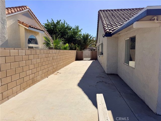 12590 High Desert Road, Victorville, CA 92392