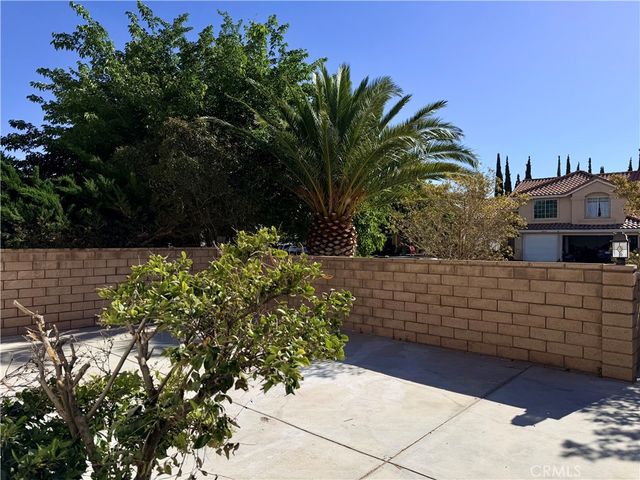 12590 High Desert Road, Victorville, CA 92392