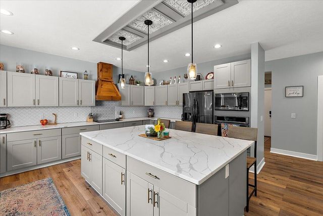 7654 Burrstone Drive, Caledonia, MI 49316