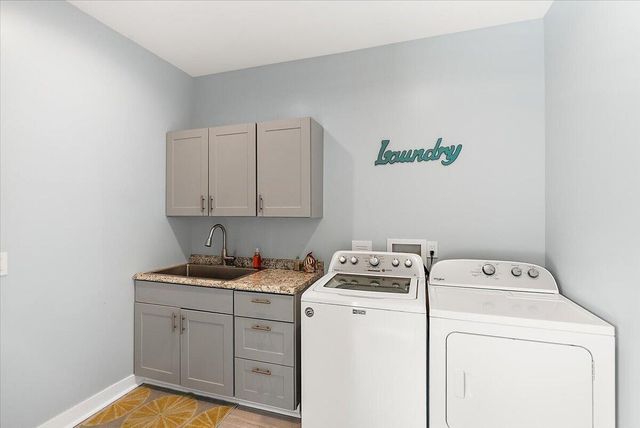 7654 Burrstone Drive, Caledonia, MI 49316