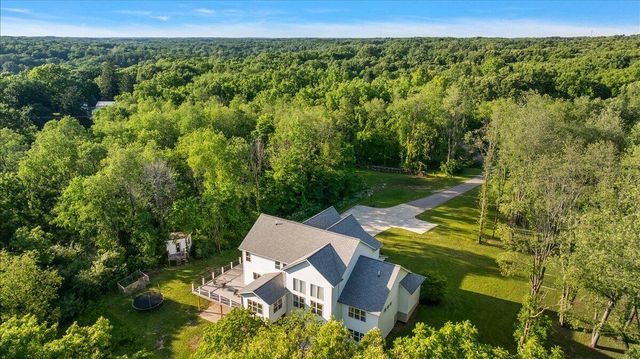 7654 Burrstone Drive, Caledonia, MI 49316