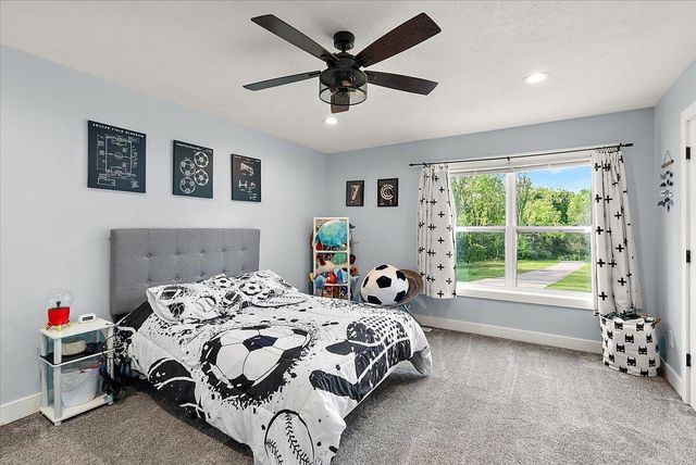 7654 Burrstone Drive, Caledonia, MI 49316