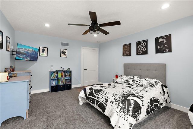 7654 Burrstone Drive, Caledonia, MI 49316