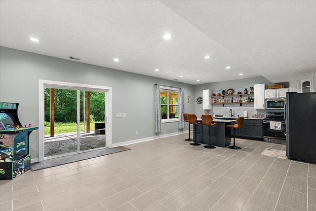 7654 Burrstone Drive, Caledonia, MI 49316