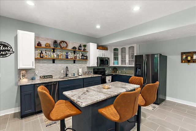 7654 Burrstone Drive, Caledonia, MI 49316
