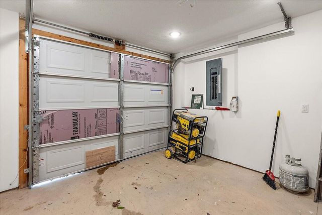 7654 Burrstone Drive, Caledonia, MI 49316