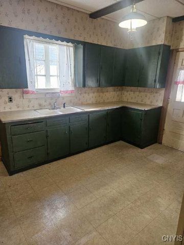 79 Emerson Avenue, Utica, NY 13501