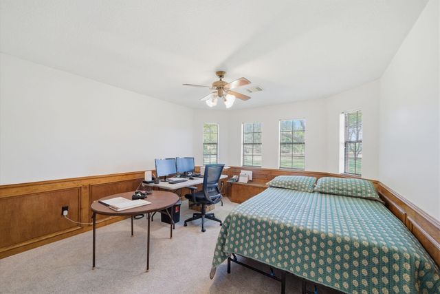 1711 Eagle Nest Acres Drive, Wallis, TX 77485