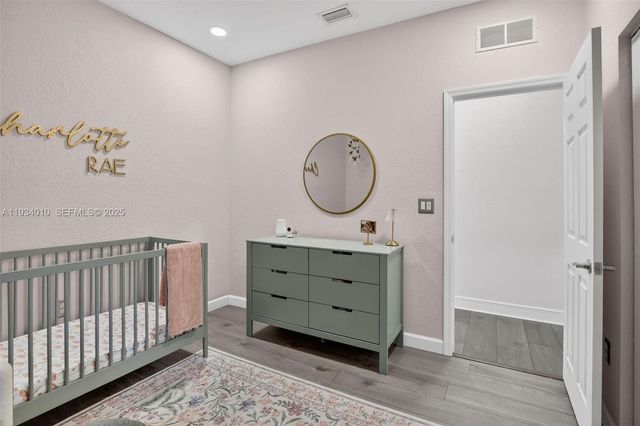 12140 Village Pl, Davie, FL 33325