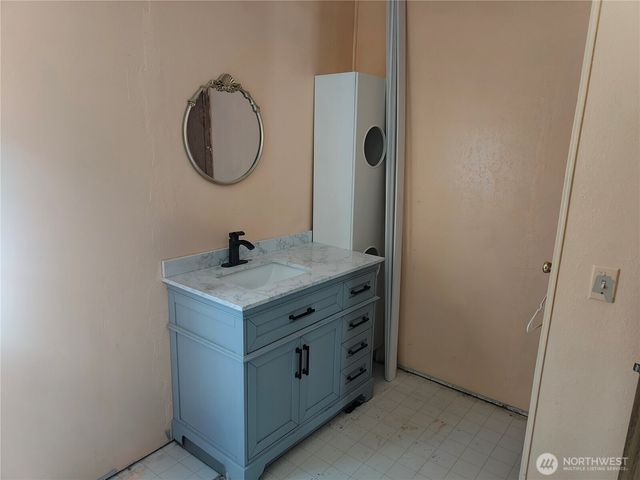 440 W Haven Drive, Elma, WA 98541