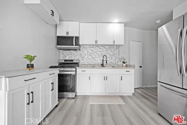 2210 Clyde, Los Angeles, CA 90016