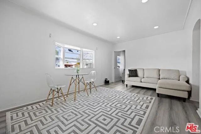 2210 Clyde, Los Angeles, CA 90016