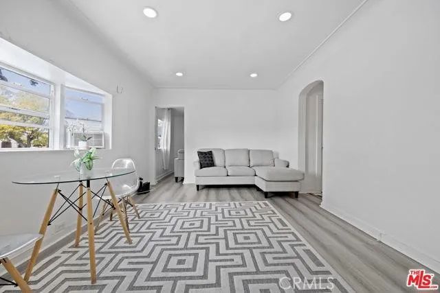 2210 Clyde, Los Angeles, CA 90016