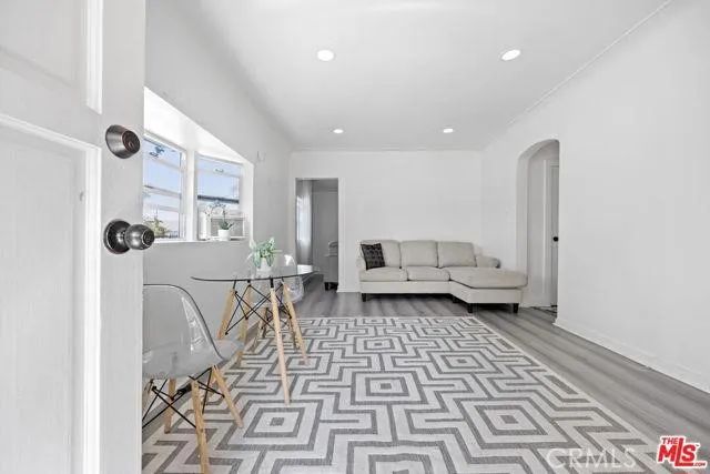 2210 Clyde, Los Angeles, CA 90016