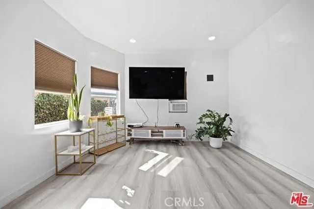 2210 Clyde, Los Angeles, CA 90016