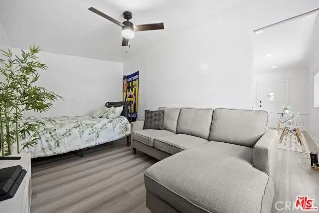 2210 Clyde, Los Angeles, CA 90016