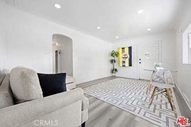 2210 Clyde, Los Angeles, CA 90016
