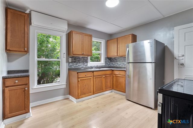 716 E Avenue A, Temple, TX 76501