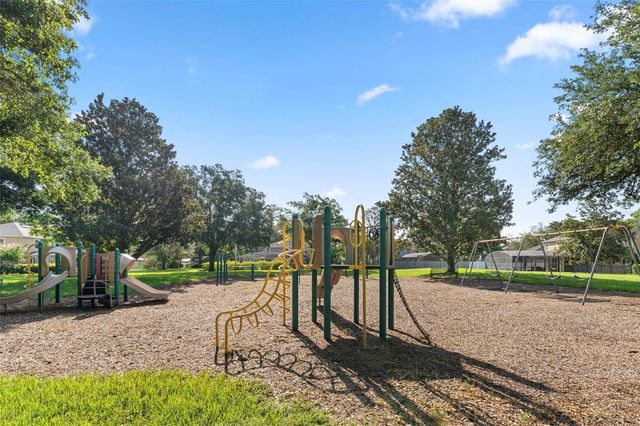 315 SUNCREST COURT, Oviedo, FL 32765
