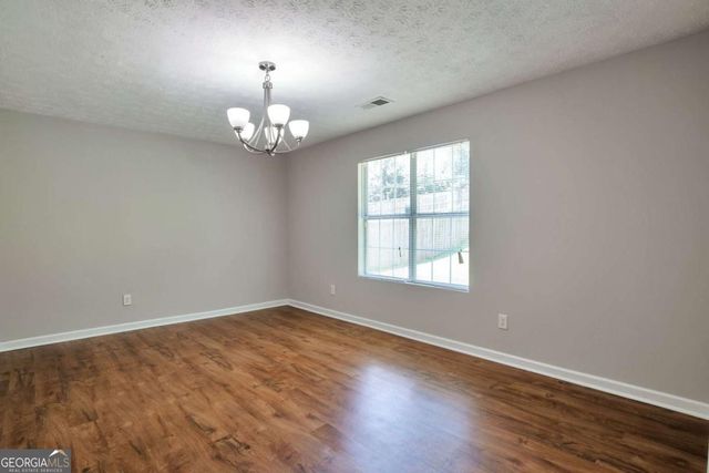 3945 Compton Pointe, Ellenwood, GA 30294