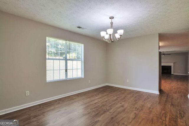 3945 Compton Pointe, Ellenwood, GA 30294