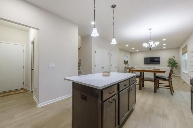 18056 Hartlin Avenue, Lakeville, MN 55044