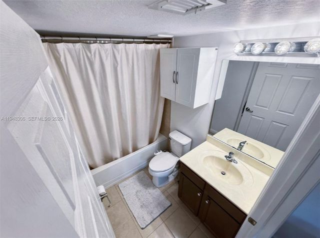 22301 SW 88th Pl 104-3, Cutler Bay, FL 33190