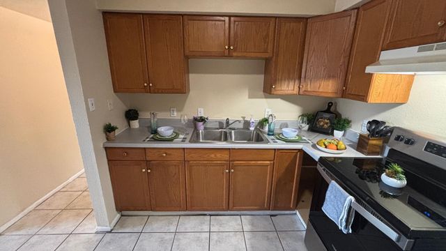 1301 W 3rd Street Apt 2, Tempe, AZ 85281