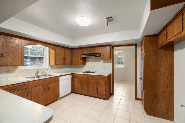 21622 Stargrass Drive, Spring, TX 77388