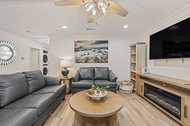 1602 55th Street, Galveston, TX 77551