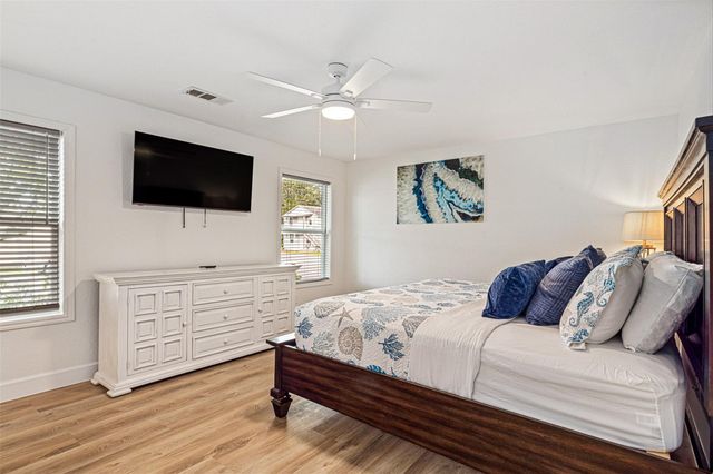 1602 55th Street, Galveston, TX 77551