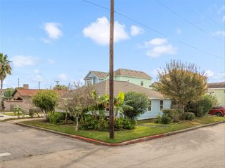 1602 55th Street, Galveston, TX 77551