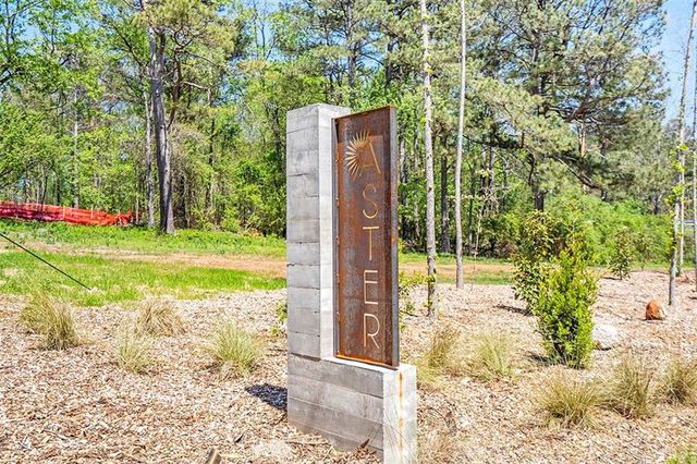 175 Cedarwood Lane, Roswell, GA 30075