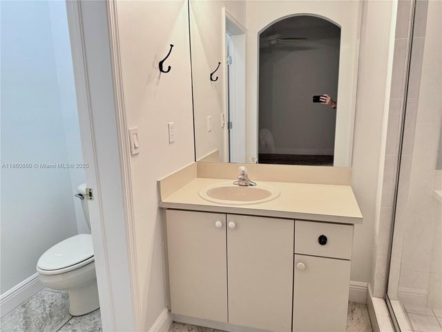 4975 N Tradewinds Ter 601, Dania Beach, FL 33312