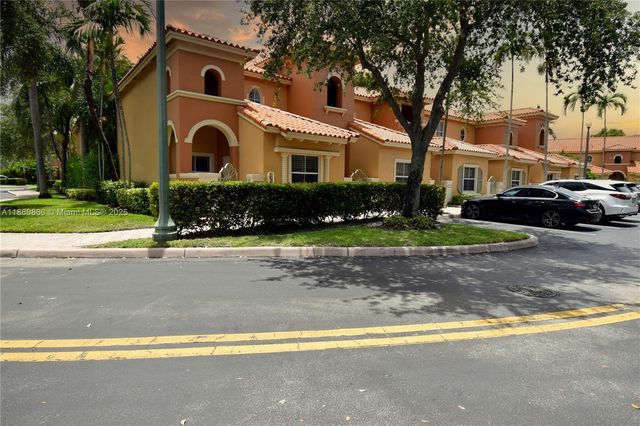 4975 N Tradewinds Ter 601, Dania Beach, FL 33312