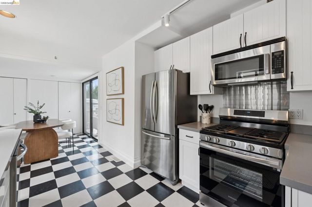 3021 California St, Oakland, CA 94602