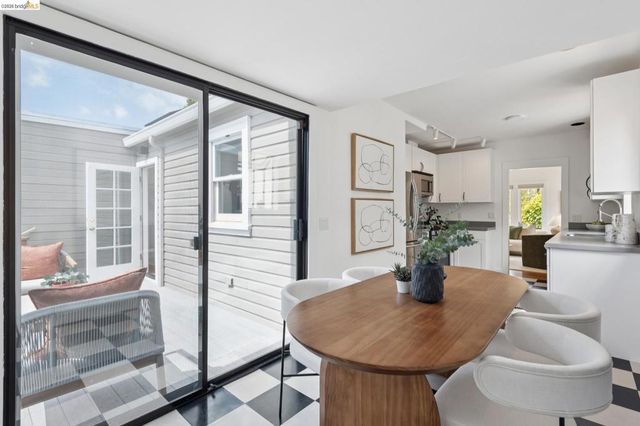 3021 California St, Oakland, CA 94602
