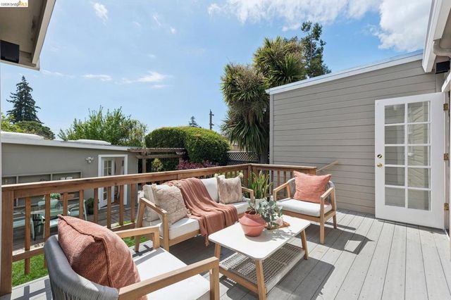 3021 California St, Oakland, CA 94602