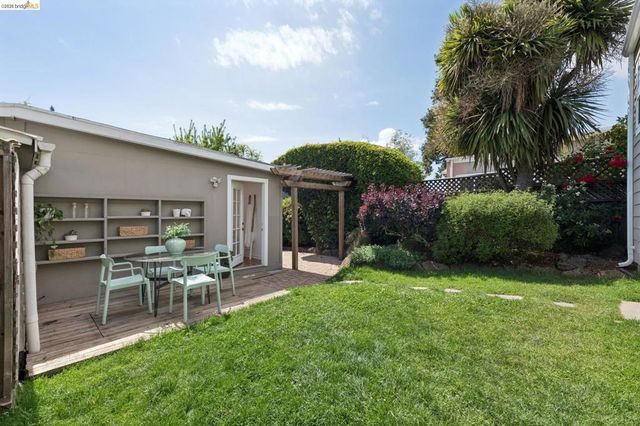 3021 California St, Oakland, CA 94602