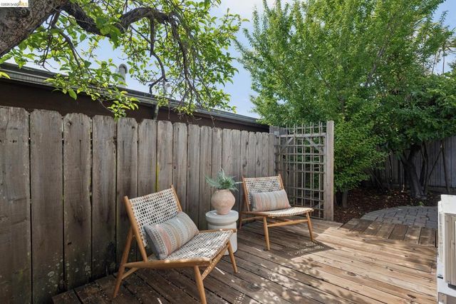 3021 California St, Oakland, CA 94602