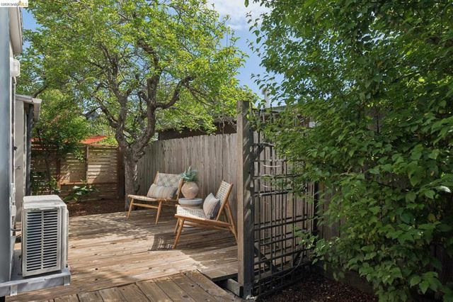 3021 California St, Oakland, CA 94602