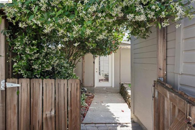 3021 California St, Oakland, CA 94602