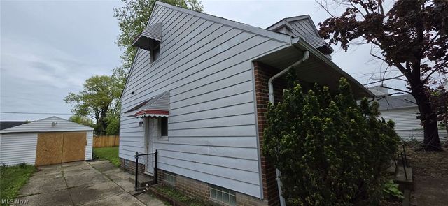 16415 Huntmere Avenue, Cleveland, OH 44110