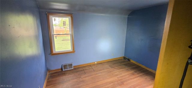 16415 Huntmere Avenue, Cleveland, OH 44110