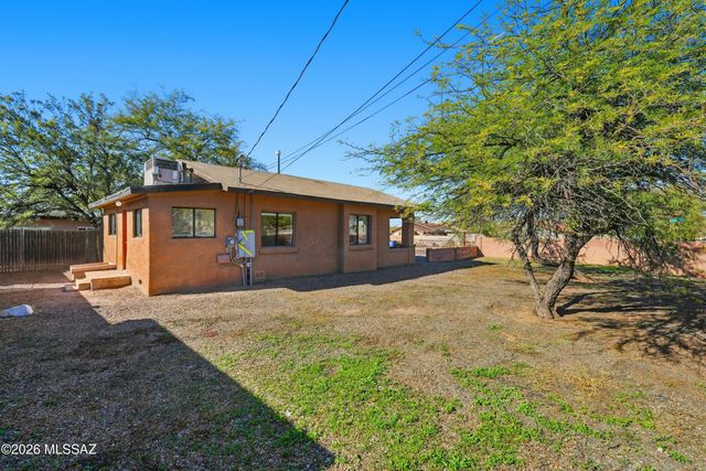 468 E Delano Street, Tucson, AZ 85705