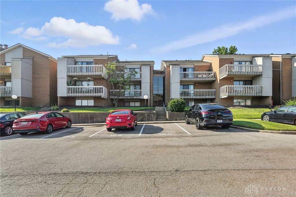 1118 Eagle Feather Circle Apt D, West Carrollton, OH 45449