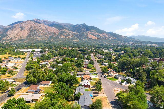 936 CHATELAIN RD, Ogden, UT 84403