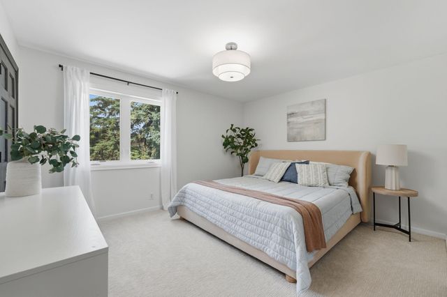 7470 Atherton Way, Eden Prairie, MN 55346
