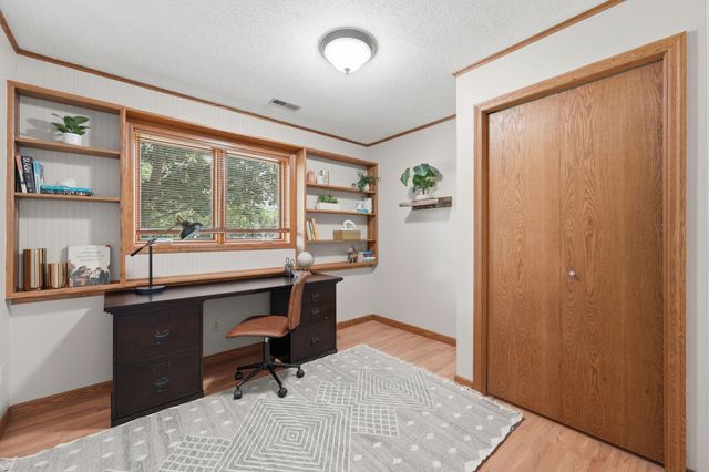 7470 Atherton Way, Eden Prairie, MN 55346