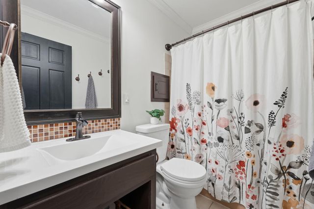 7470 Atherton Way, Eden Prairie, MN 55346